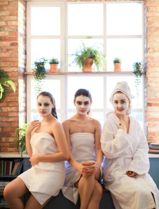 spa-Glitz And Getaway